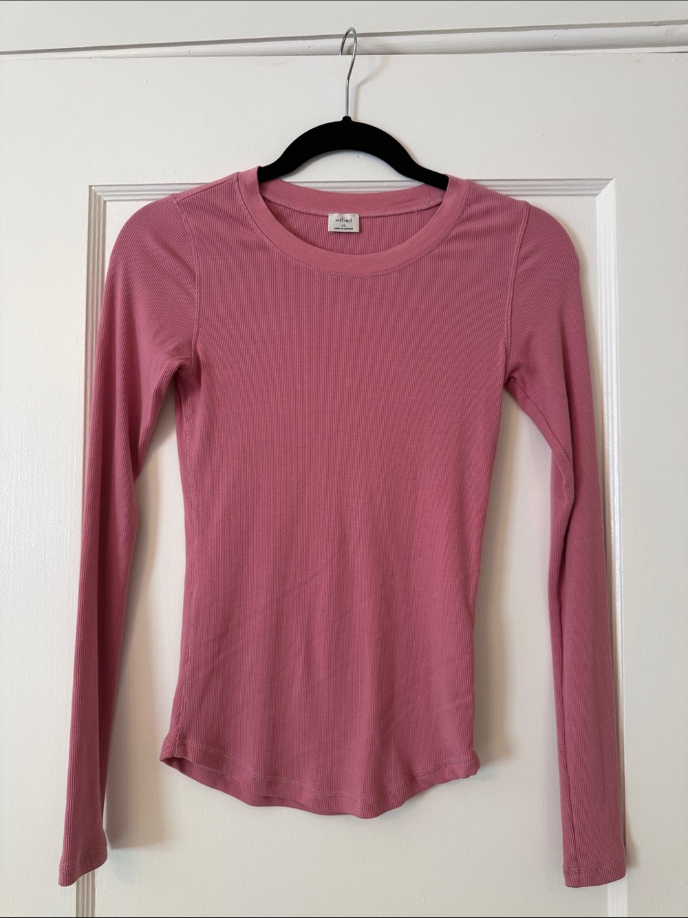 Aritzia Wilfred Slim Long Sleeve Crewneck Top - Rose - Picture 1 of 1